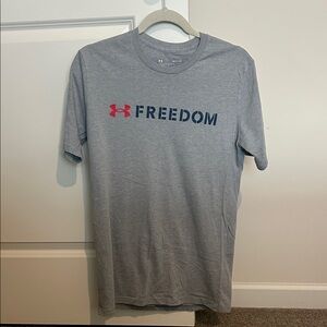 Under Armour Small Men's Gray Freedom Tee